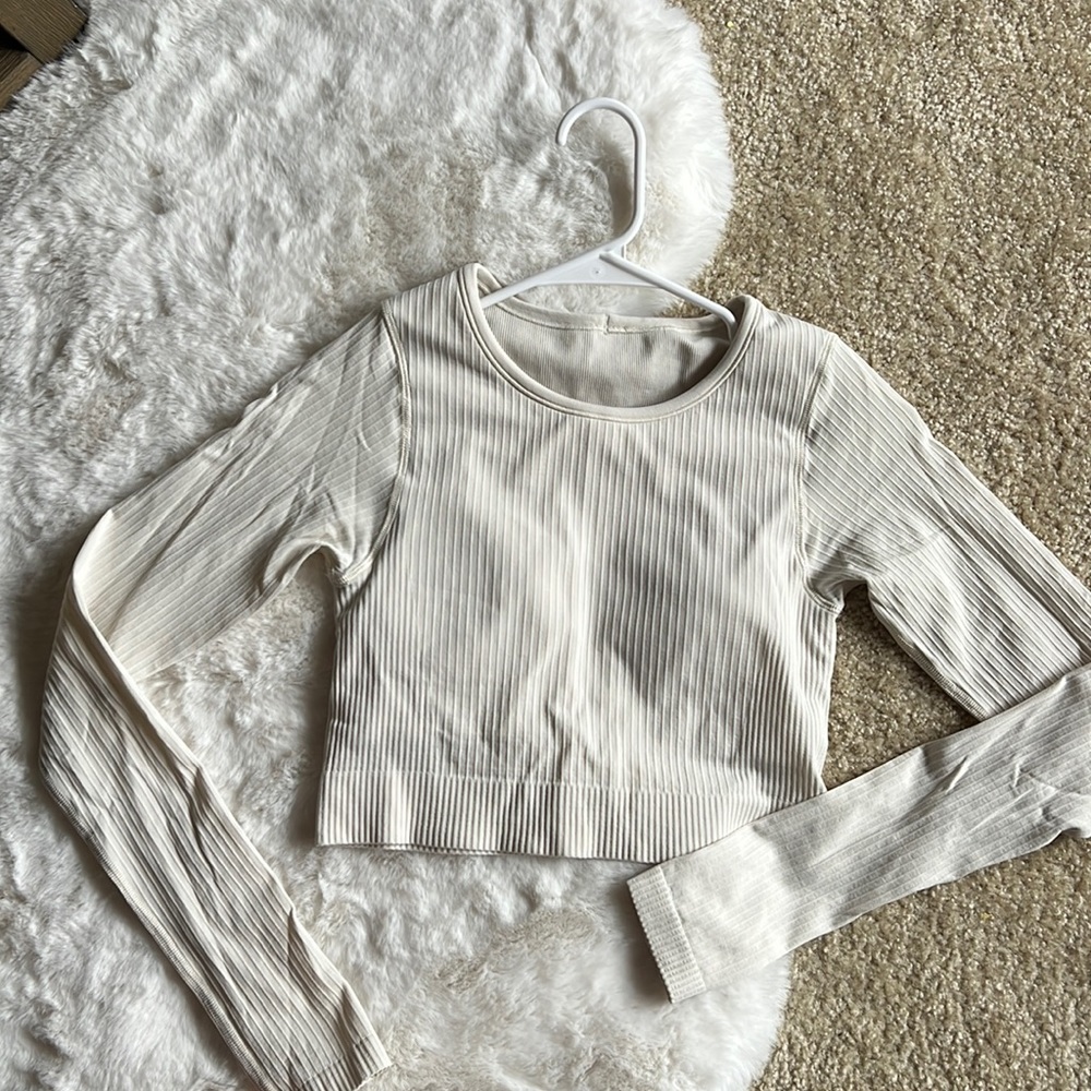 Lululemon Ebb to Street Cream Long-Sleeve Workout Top Size 4